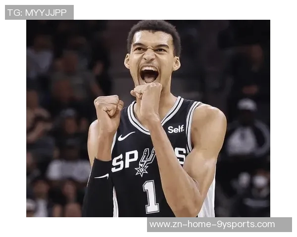 文班亚马半场高效表现仅用16分钟砍下22分7篮板3助攻引发热议 文班亚马半场高效表现仅用16分钟砍下22分7篮板3助攻引发热议