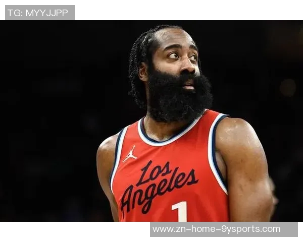 哈登强调上半场连续得分的重要性需要更强侵略性以扭转落后局面 哈登强调上半场连续得分的重要性需要更强侵略性以扭转落后局面